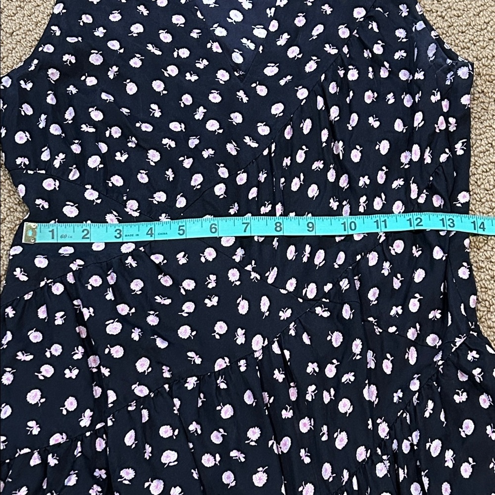 3.1 Phillip Lim Daisy Floral V-neck Gathered Dress size 4 Silk Asymmetrical Hem - Picture 16 of 17
